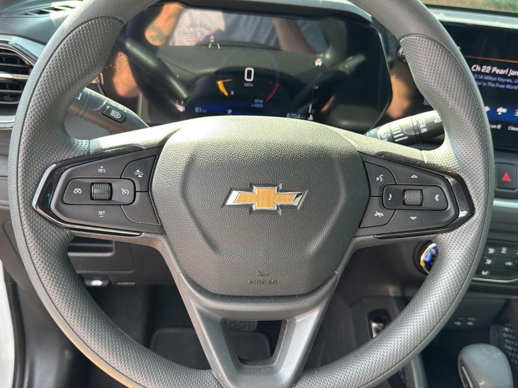 new 2025 Chevrolet TrailBlazer car, priced at $24,435