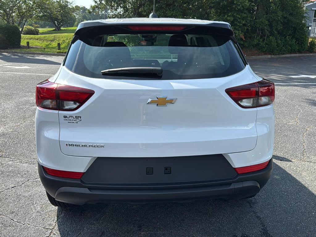 new 2025 Chevrolet TrailBlazer car, priced at $24,435