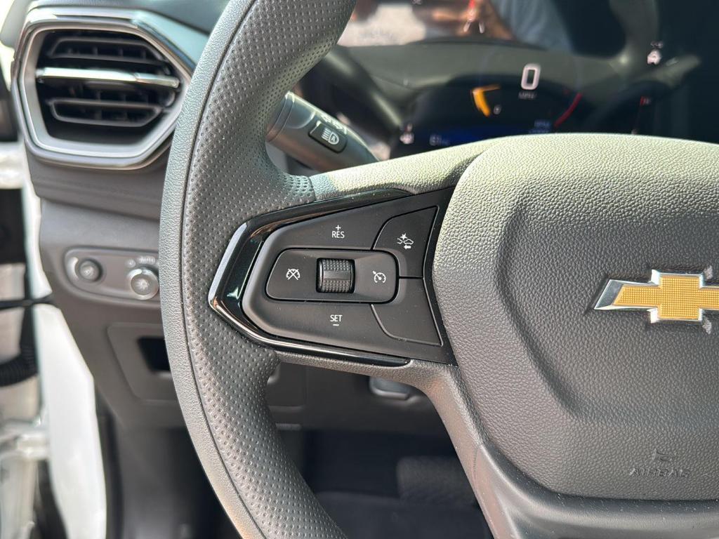 new 2025 Chevrolet TrailBlazer car, priced at $24,435