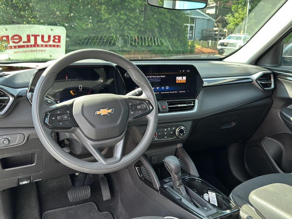 new 2025 Chevrolet TrailBlazer car, priced at $24,435
