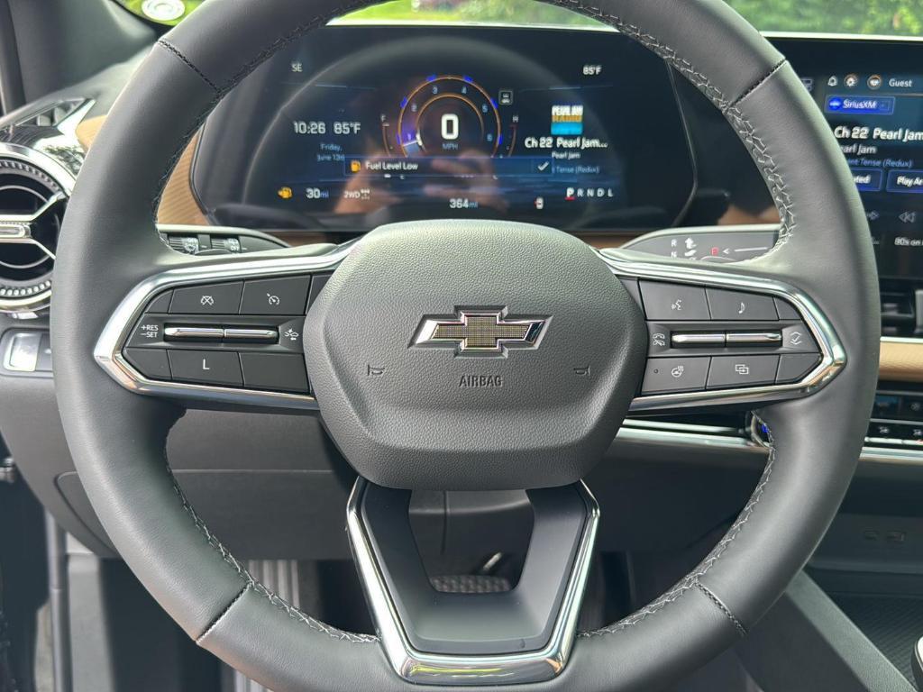 new 2025 Chevrolet Equinox car, priced at $39,875