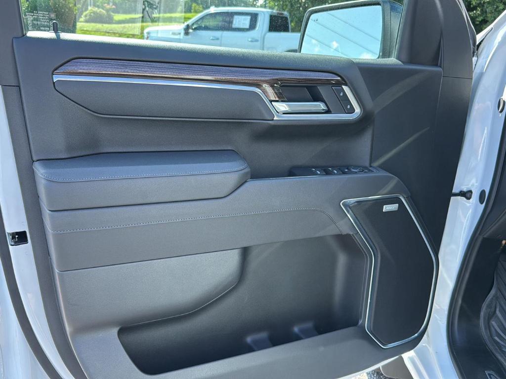 new 2025 Chevrolet Silverado 1500 car, priced at $65,300