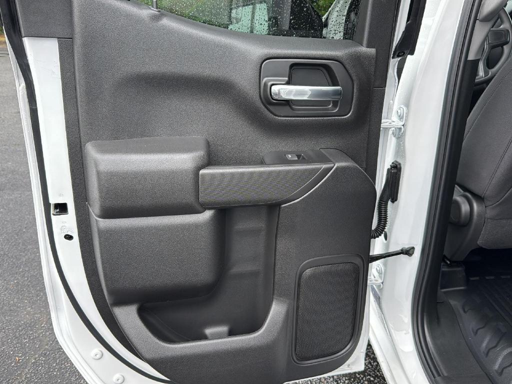 new 2025 Chevrolet Silverado 1500 car, priced at $45,070