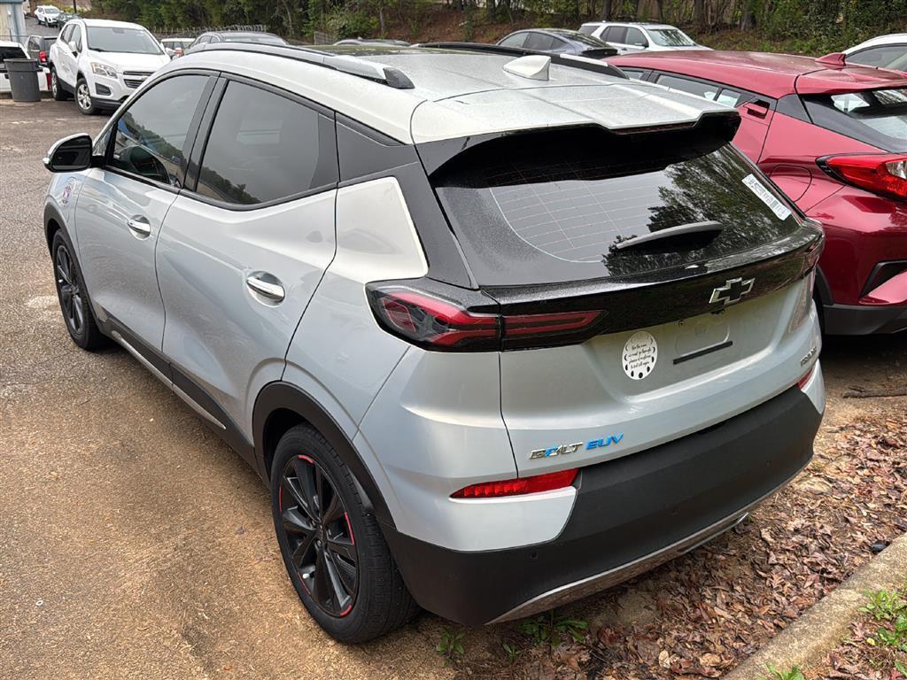 used 2022 Chevrolet Bolt EUV car, priced at $23,444