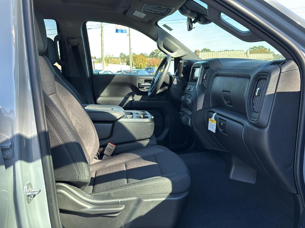 new 2025 Chevrolet Silverado 1500 car