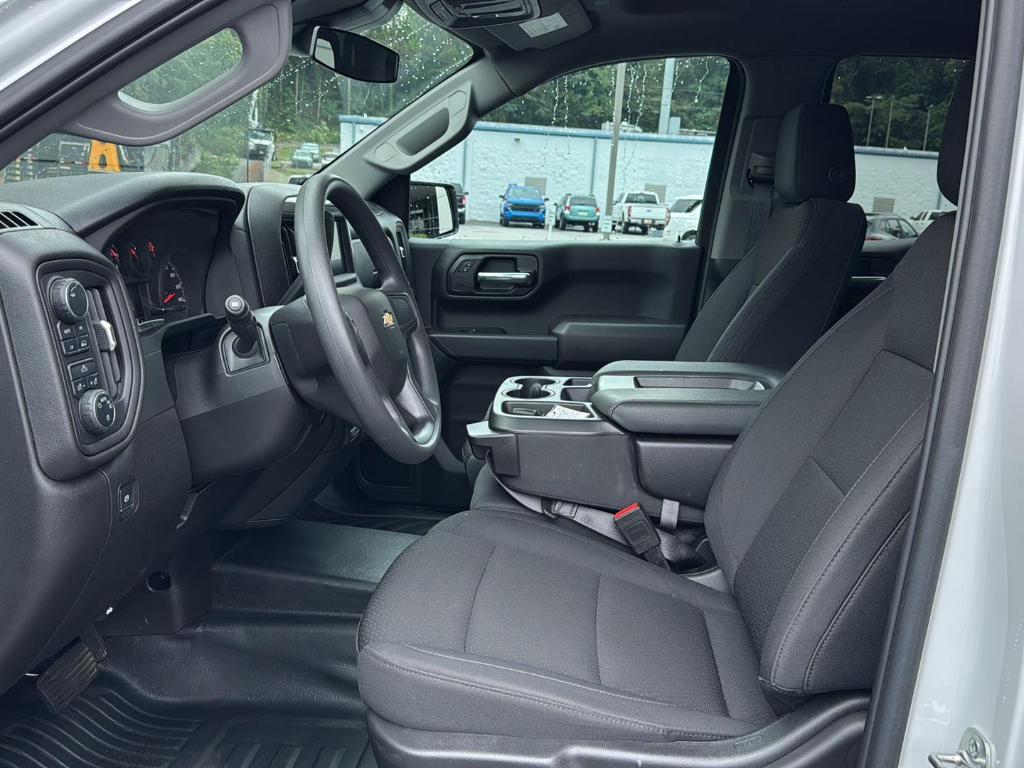 new 2025 Chevrolet Silverado 1500 car, priced at $44,070