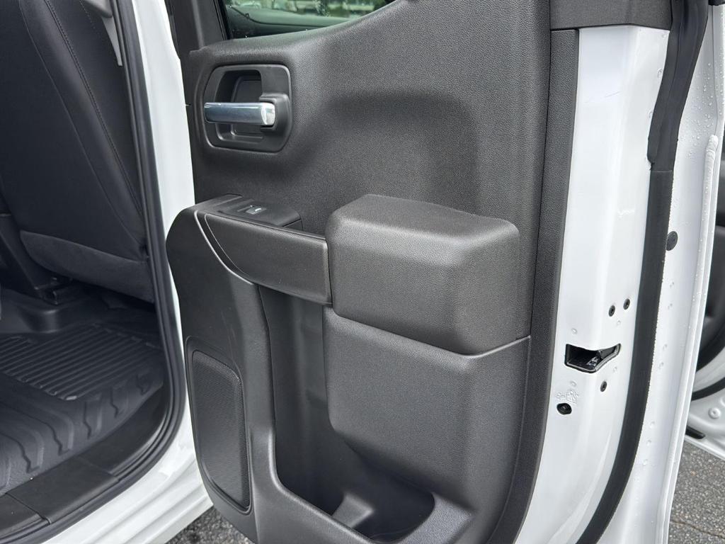 new 2025 Chevrolet Silverado 1500 car, priced at $44,070