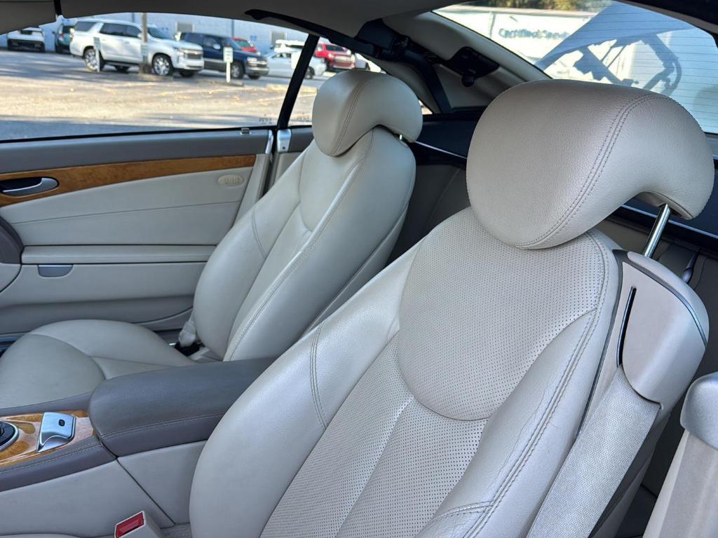 used 2007 Mercedes-Benz SL-Class car, priced at $15,995