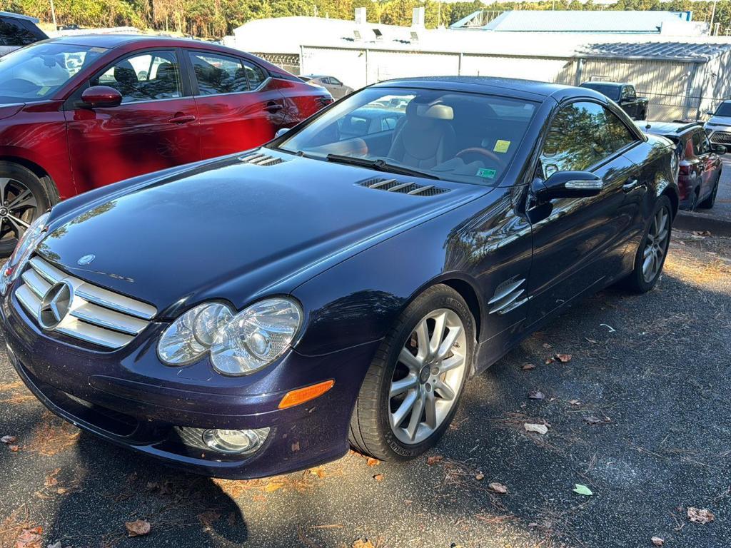 used 2007 Mercedes-Benz SL-Class car, priced at $15,995