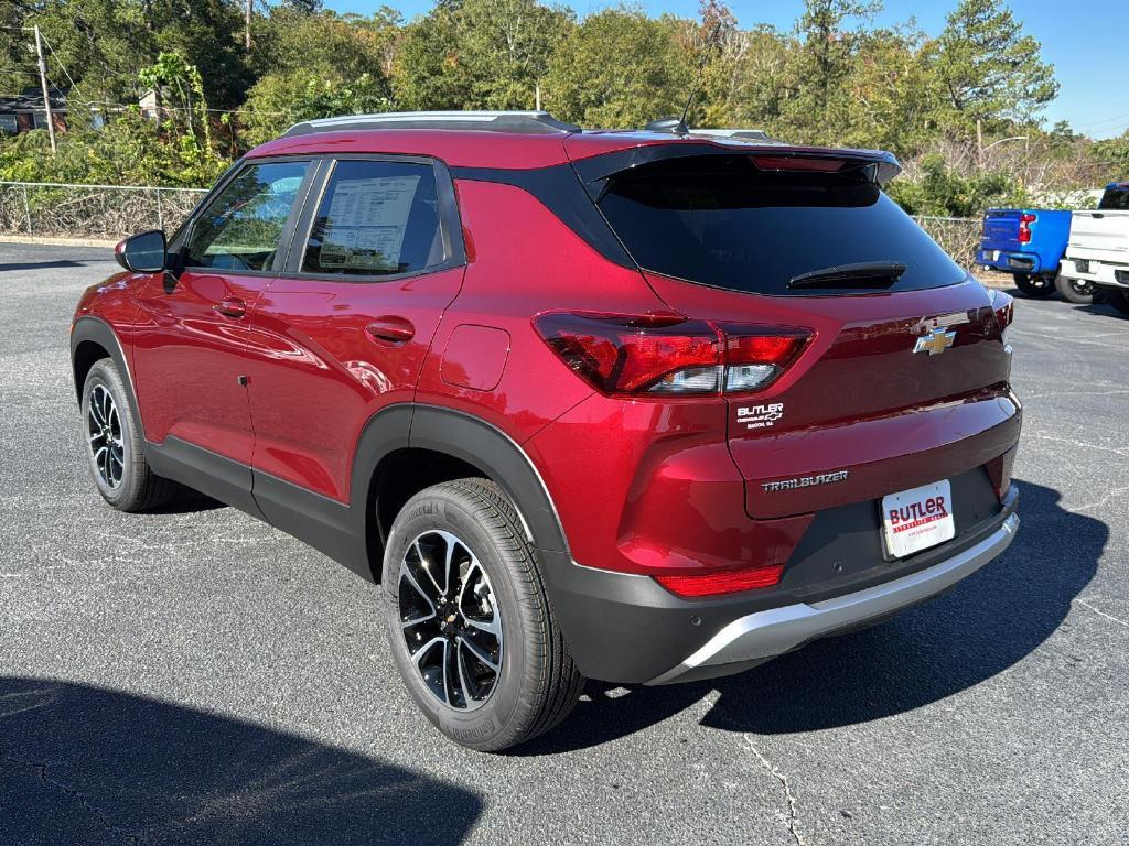 new 2025 Chevrolet TrailBlazer car, priced at $27,020