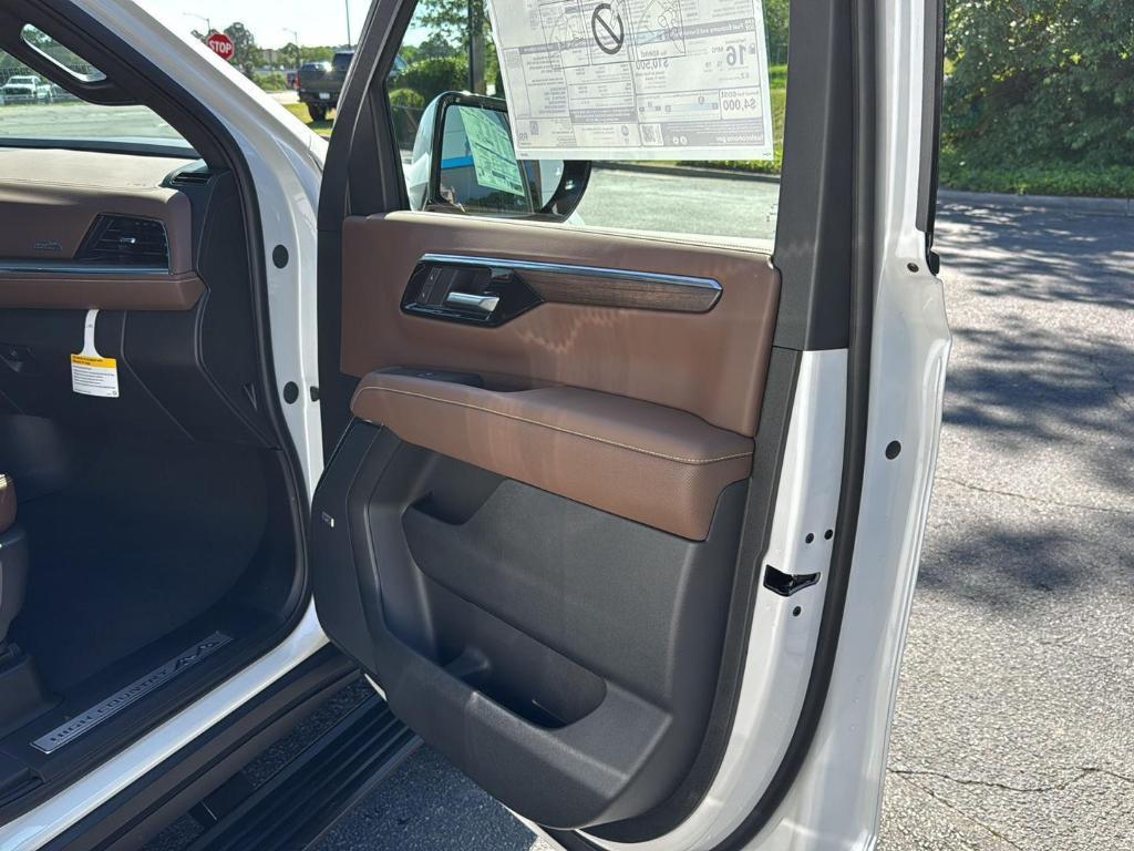 new 2025 Chevrolet Suburban car, priced at $87,100