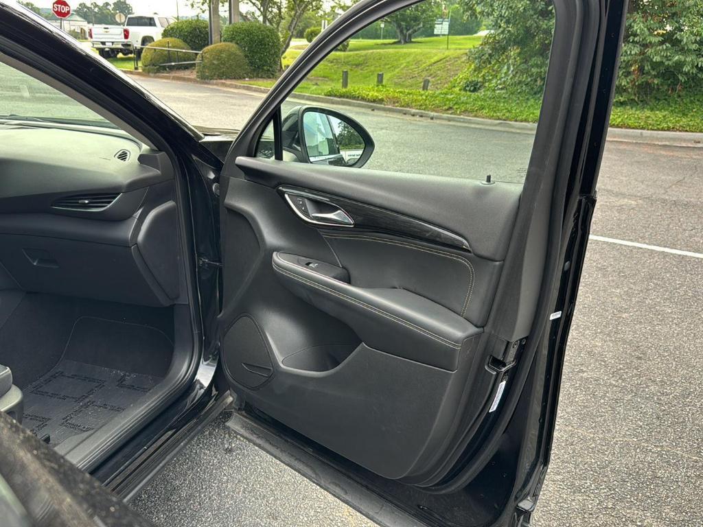 used 2023 Buick Envision car, priced at $23,999