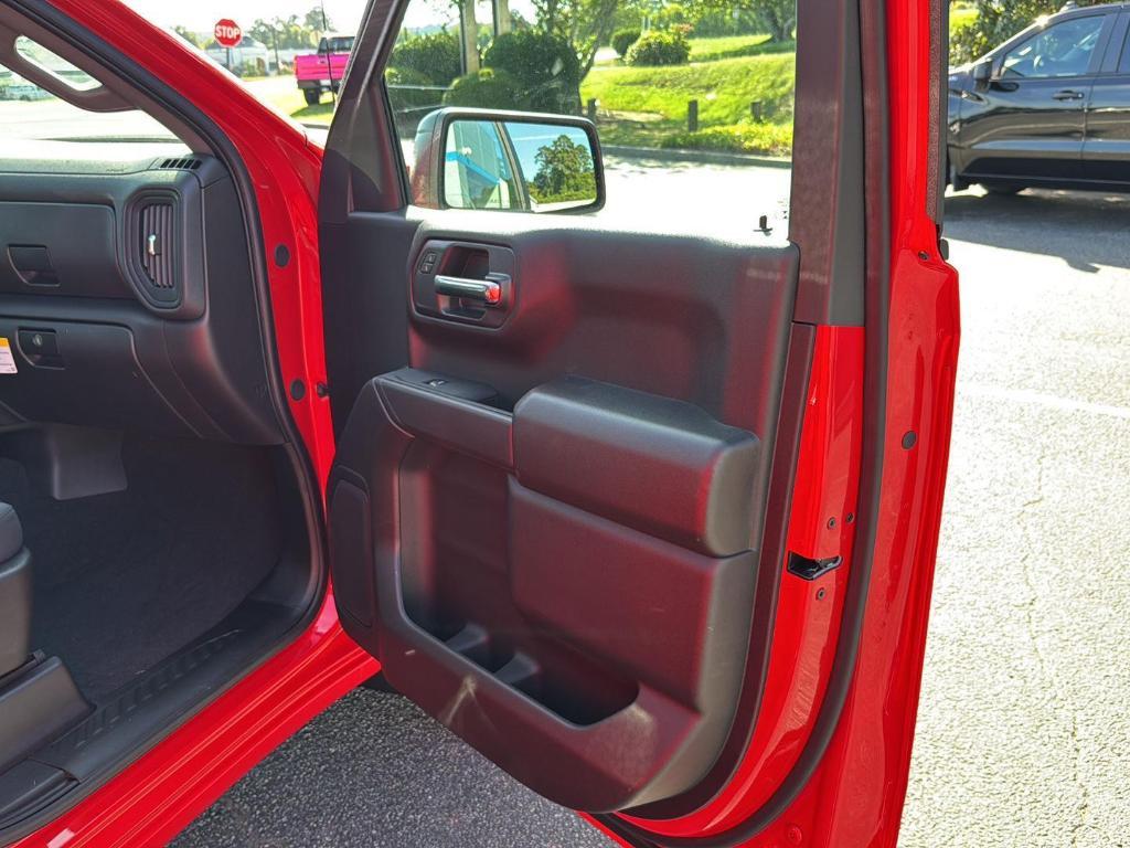 new 2025 Chevrolet Silverado 1500 car, priced at $39,295