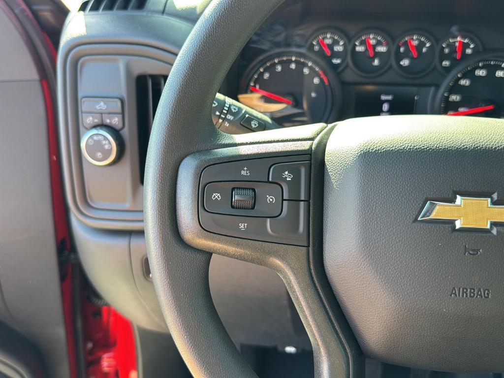 new 2025 Chevrolet Silverado 1500 car, priced at $39,295