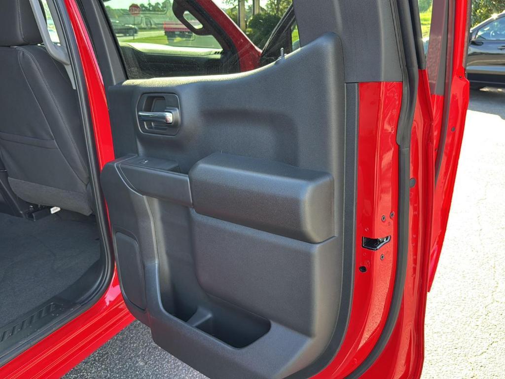 new 2025 Chevrolet Silverado 1500 car, priced at $39,295