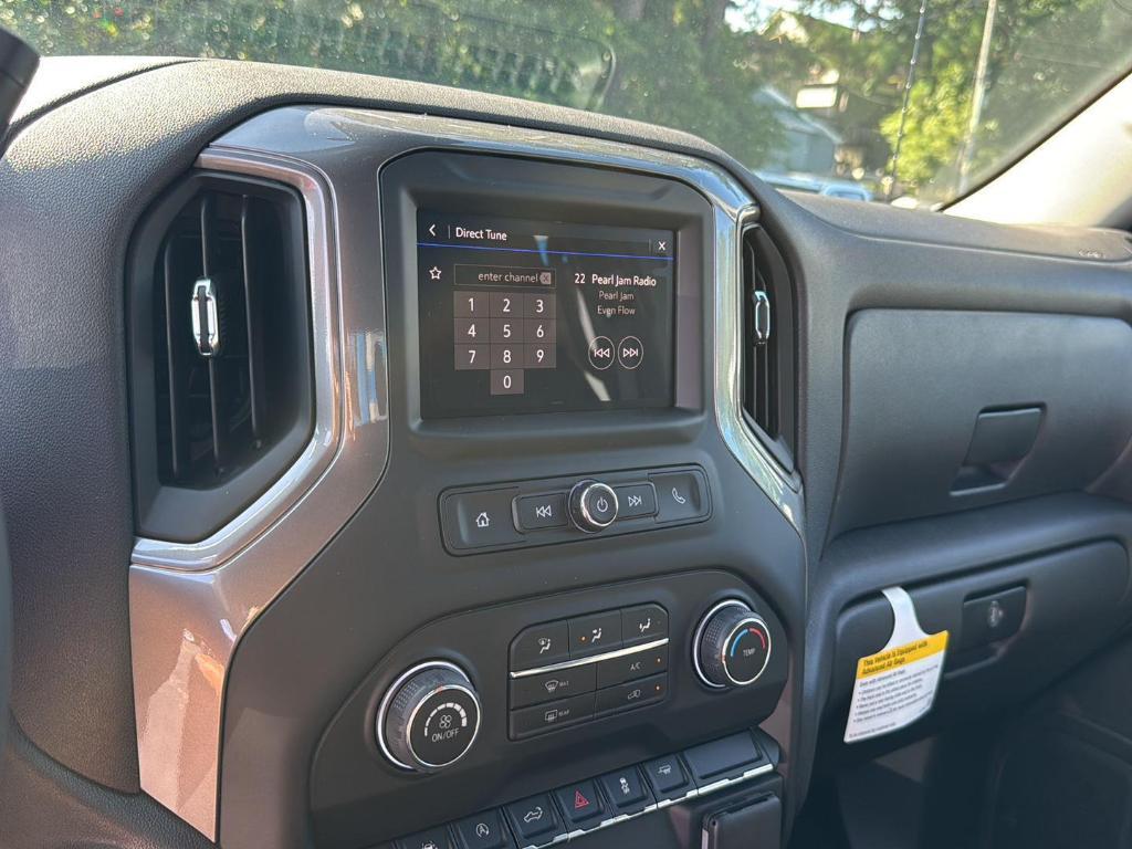 new 2025 Chevrolet Silverado 1500 car, priced at $39,295
