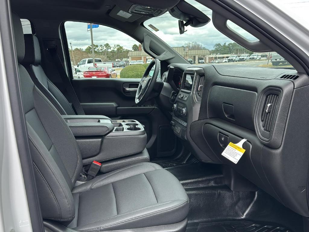 new 2025 Chevrolet Silverado 1500 car, priced at $45,020