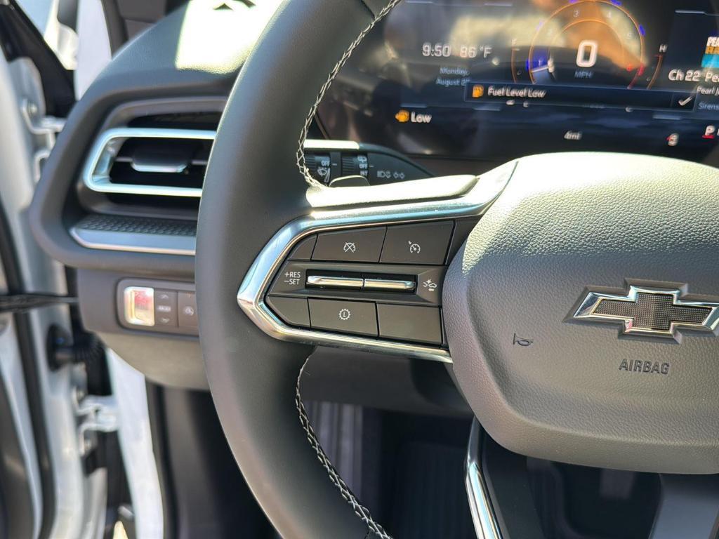 new 2026 Chevrolet Traverse car, priced at $45,495