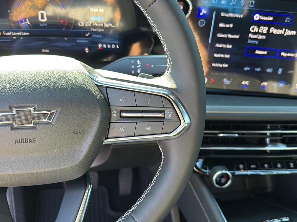 new 2026 Chevrolet Traverse car, priced at $45,495
