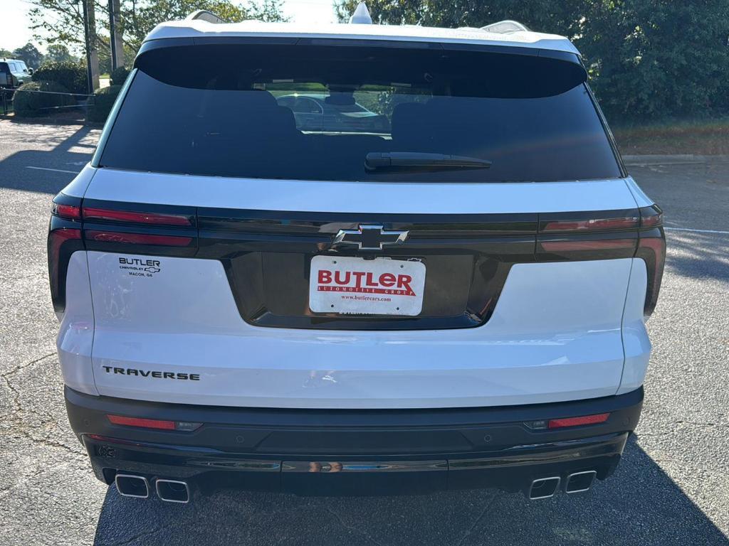 new 2026 Chevrolet Traverse car, priced at $45,495