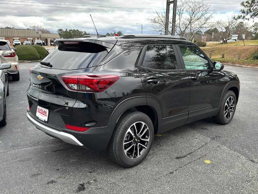 new 2025 Chevrolet TrailBlazer car, priced at $26,915