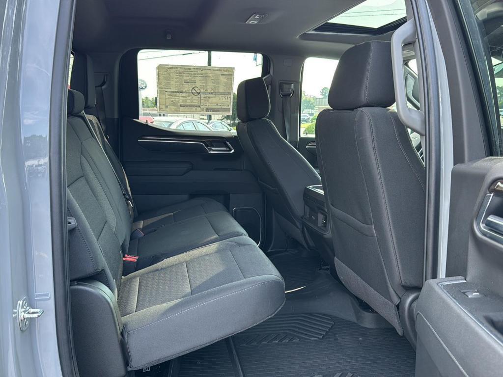 new 2025 Chevrolet Silverado 1500 car, priced at $61,560