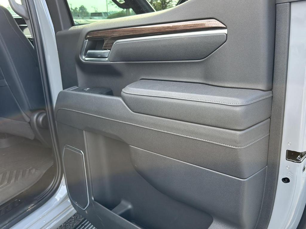 new 2025 Chevrolet Silverado 1500 car, priced at $61,560