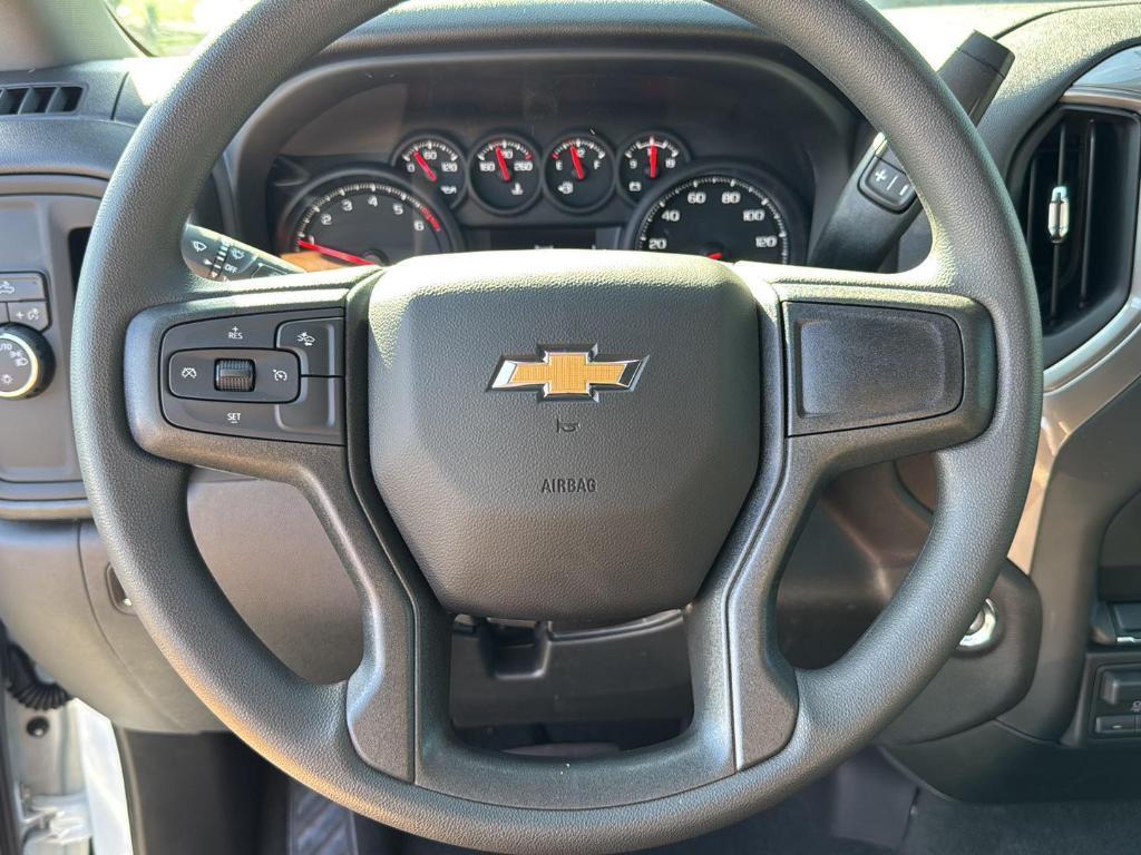 new 2025 Chevrolet Silverado 1500 car, priced at $43,555