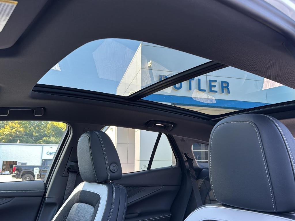 new 2025 Chevrolet Blazer EV car, priced at $49,777