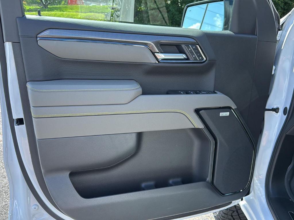 new 2025 Chevrolet Silverado 1500 car, priced at $75,570