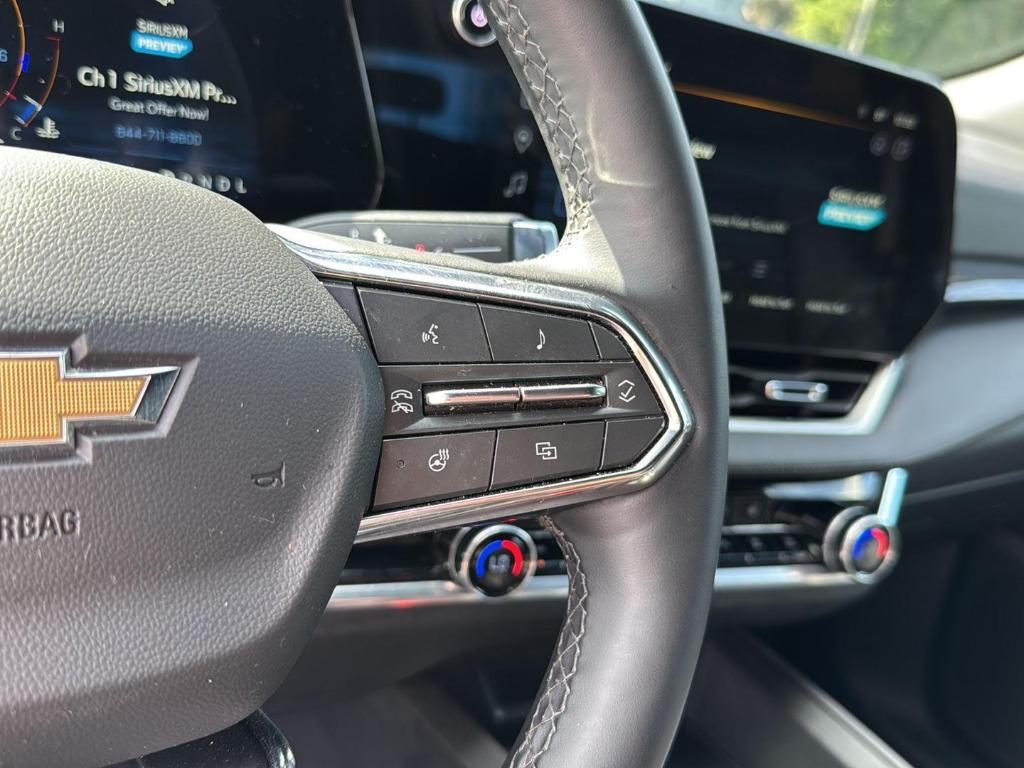 used 2025 Chevrolet Equinox car, priced at $28,999