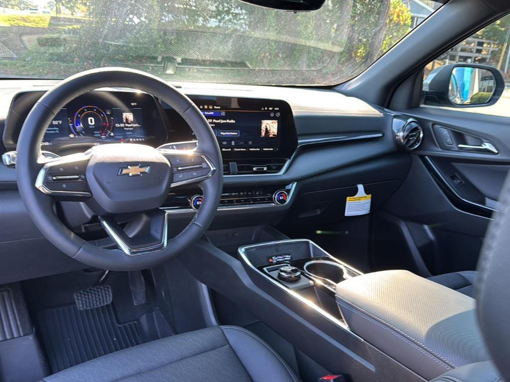 new 2026 Chevrolet Equinox car, priced at $33,755