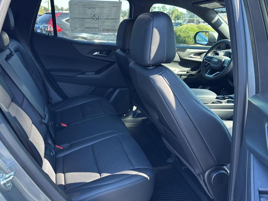 new 2026 Chevrolet Equinox car, priced at $33,755