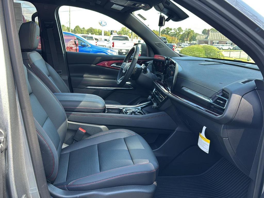 new 2026 Chevrolet Traverse car, priced at $57,930