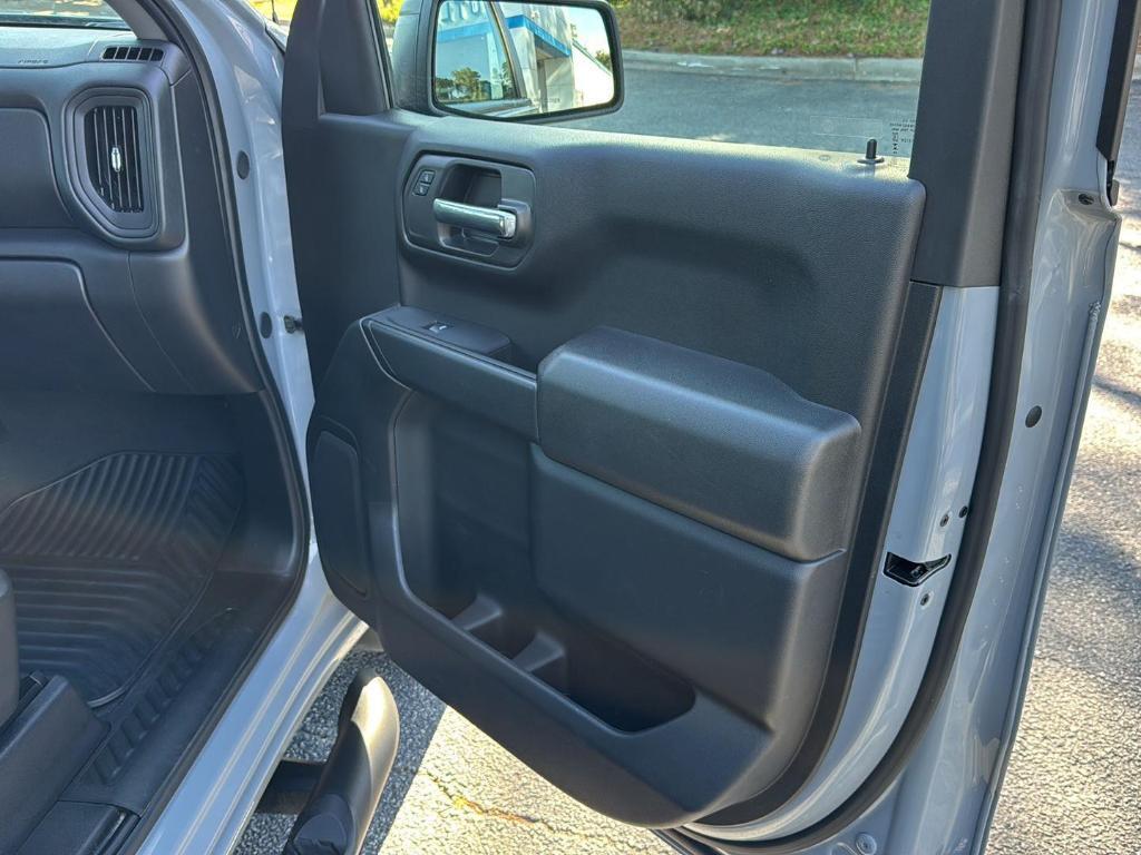 used 2024 Chevrolet Silverado 1500 car, priced at $41,995