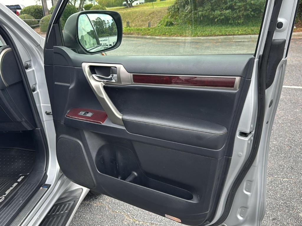 used 2018 Lexus GX 460 car, priced at $33,887