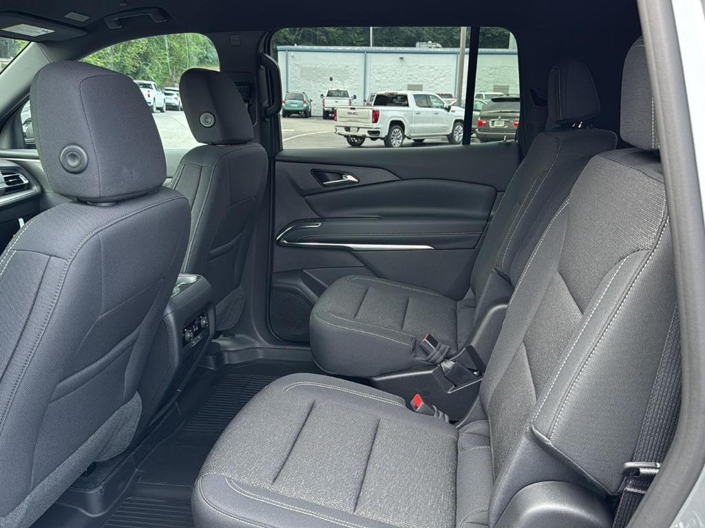 new 2026 Chevrolet Traverse car, priced at $45,495