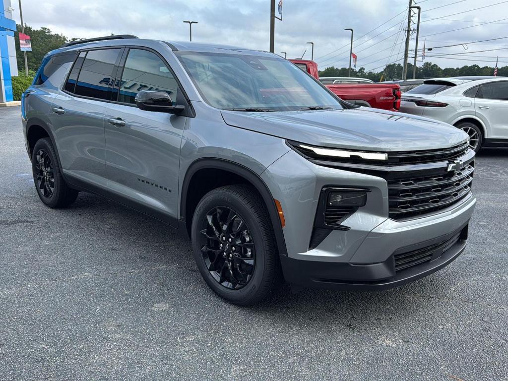 new 2026 Chevrolet Traverse car, priced at $45,495