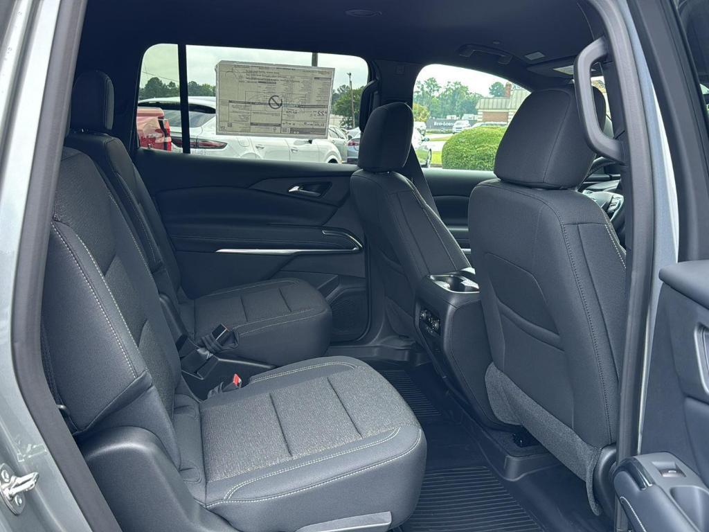 new 2026 Chevrolet Traverse car, priced at $45,495