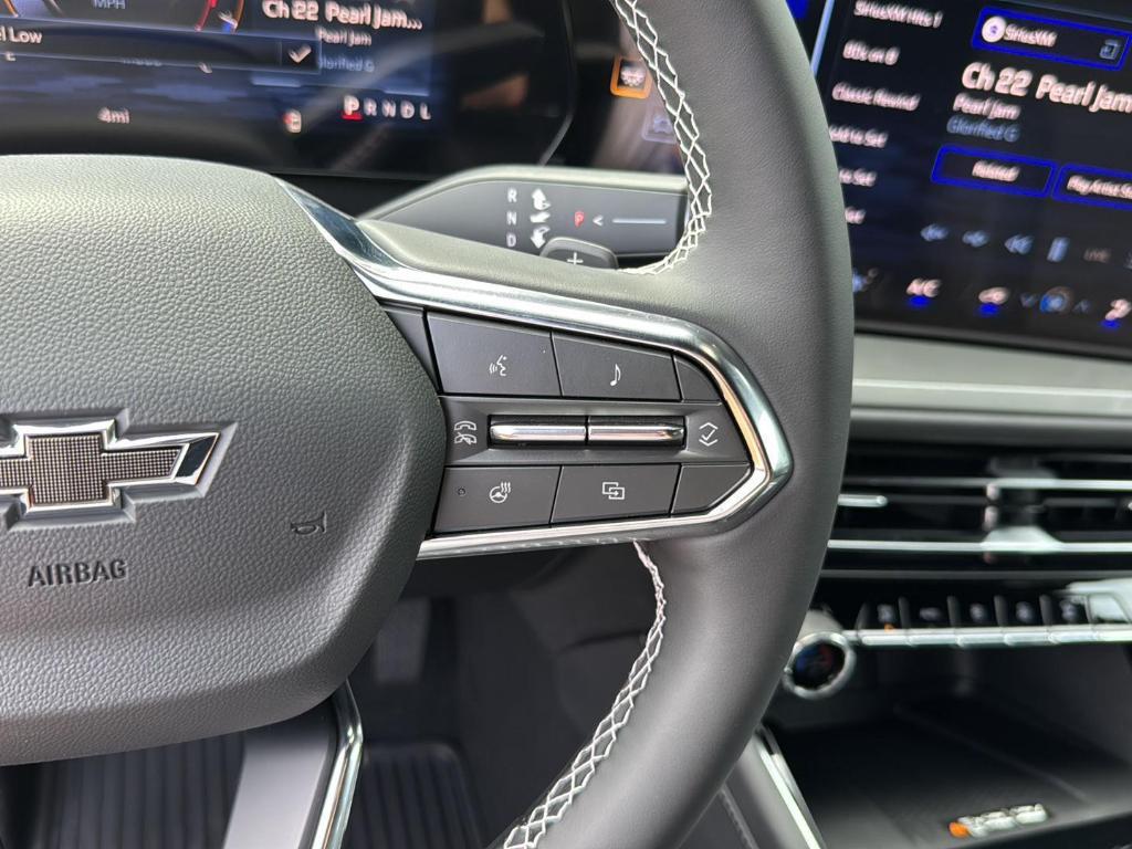 new 2026 Chevrolet Traverse car, priced at $45,495