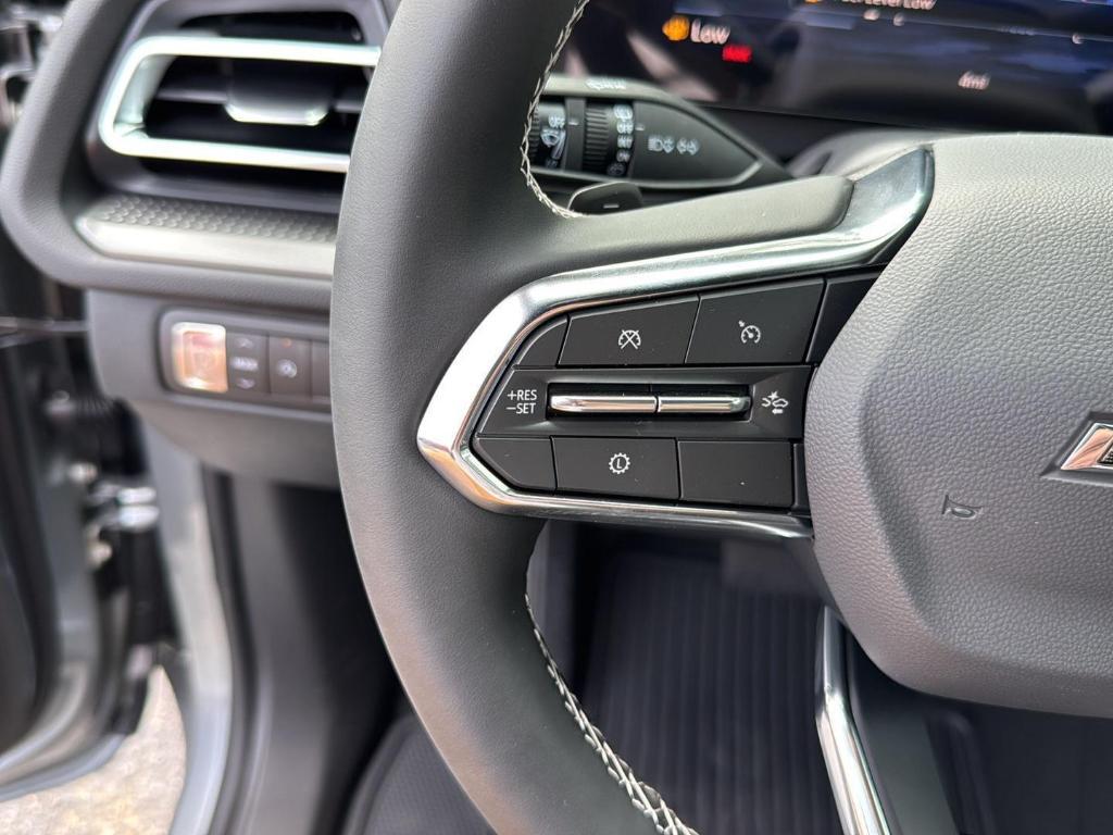 new 2026 Chevrolet Traverse car, priced at $45,495