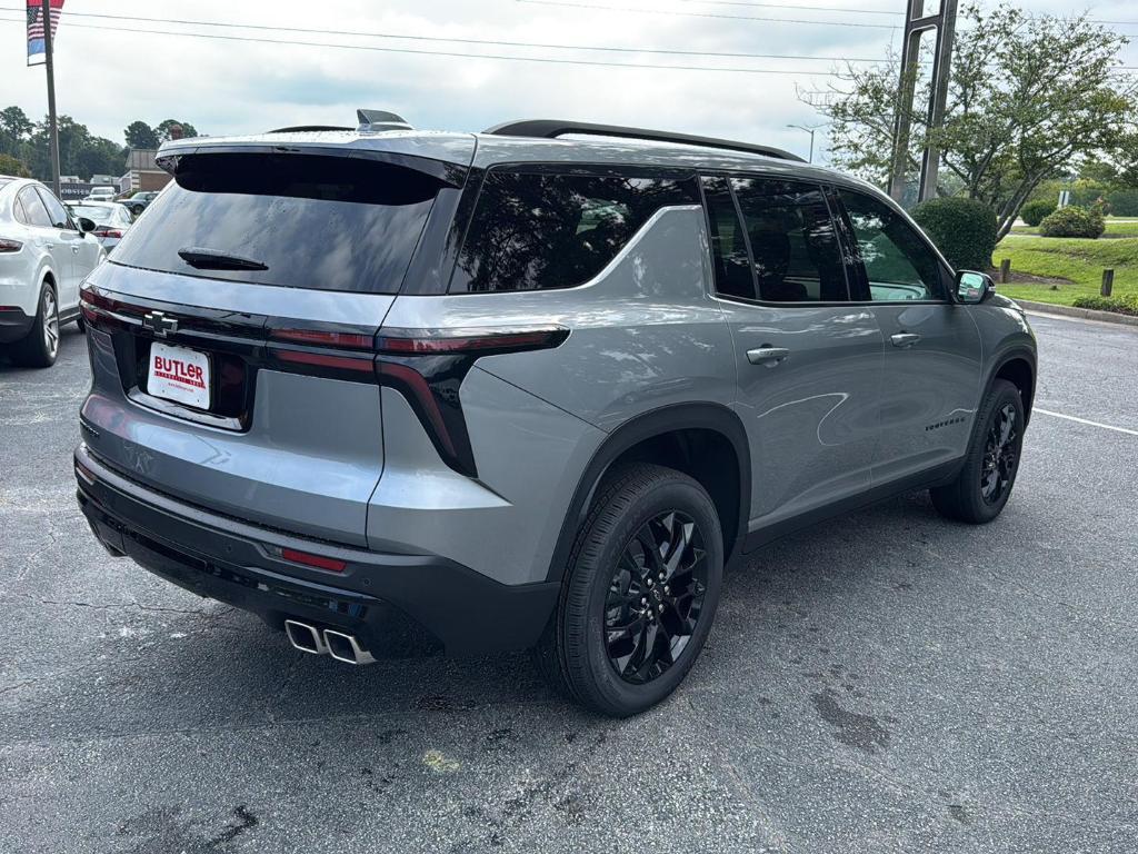 new 2026 Chevrolet Traverse car, priced at $45,495