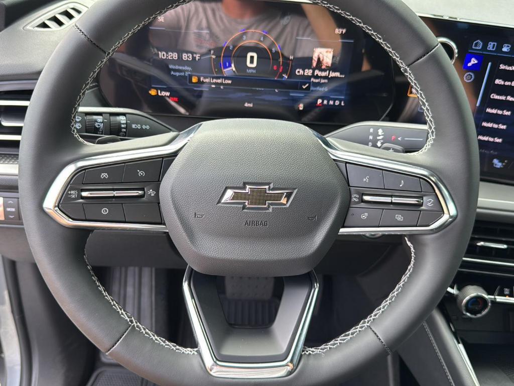 new 2026 Chevrolet Traverse car, priced at $45,495