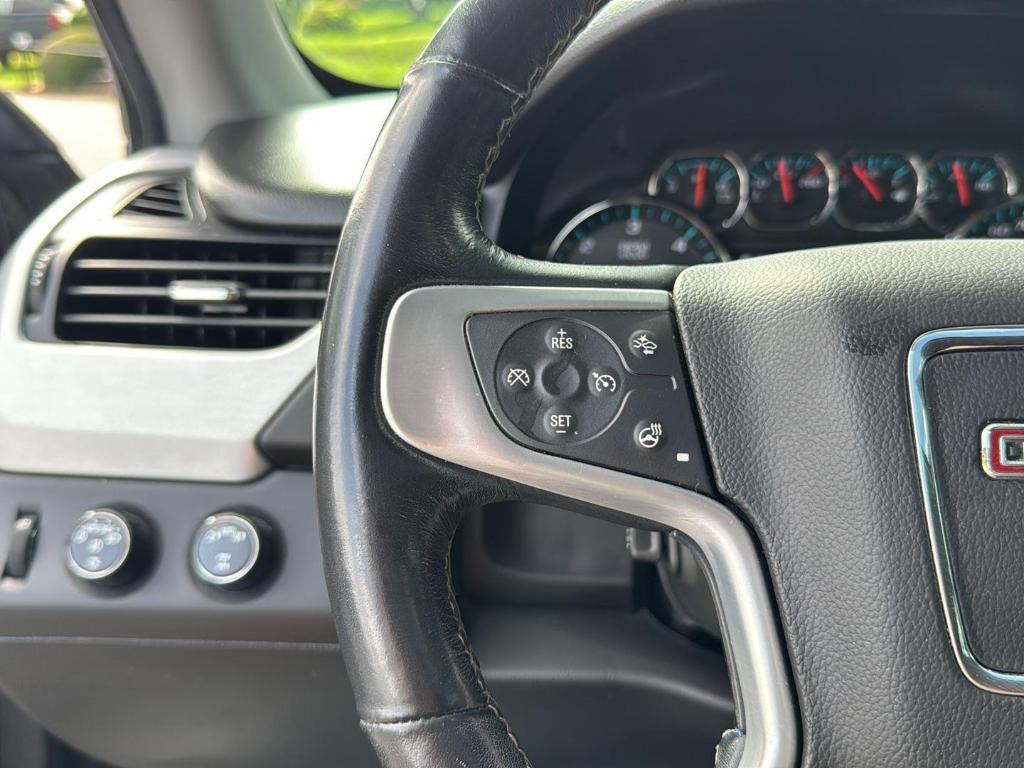 used 2020 GMC Yukon car, priced at $31,999