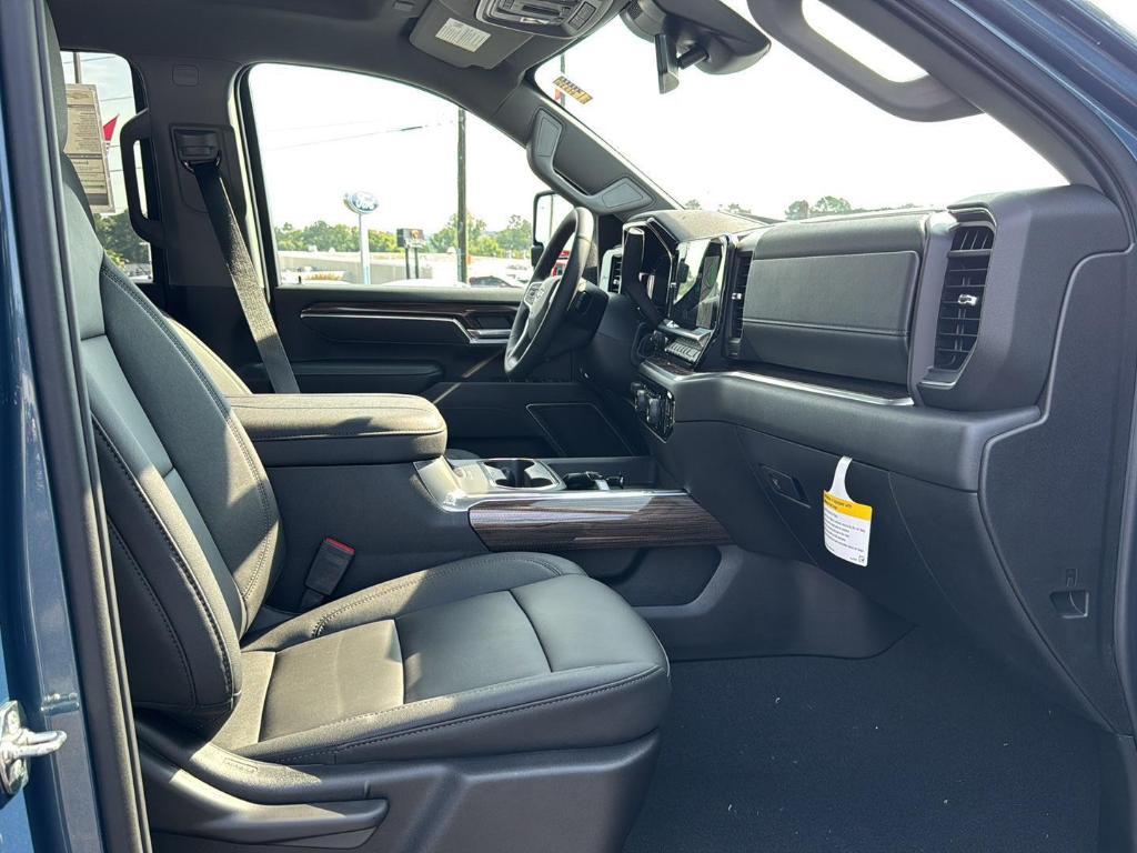 new 2025 Chevrolet Silverado 2500 car, priced at $67,180