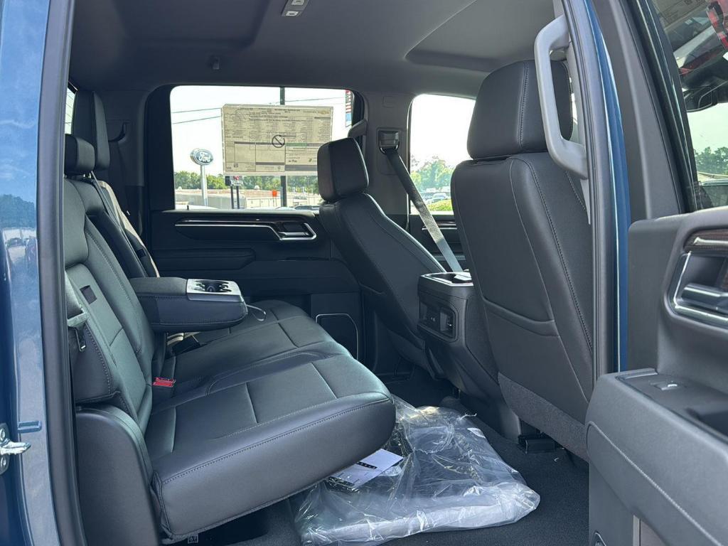 new 2025 Chevrolet Silverado 2500 car, priced at $67,180