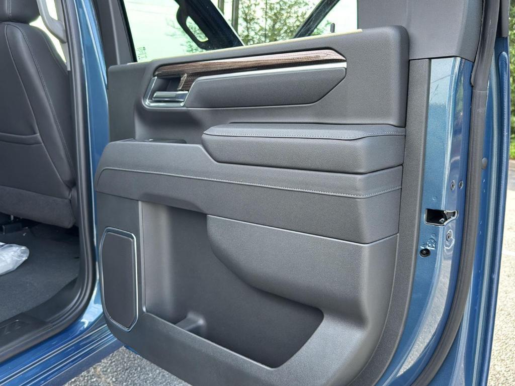 new 2025 Chevrolet Silverado 2500 car, priced at $67,180