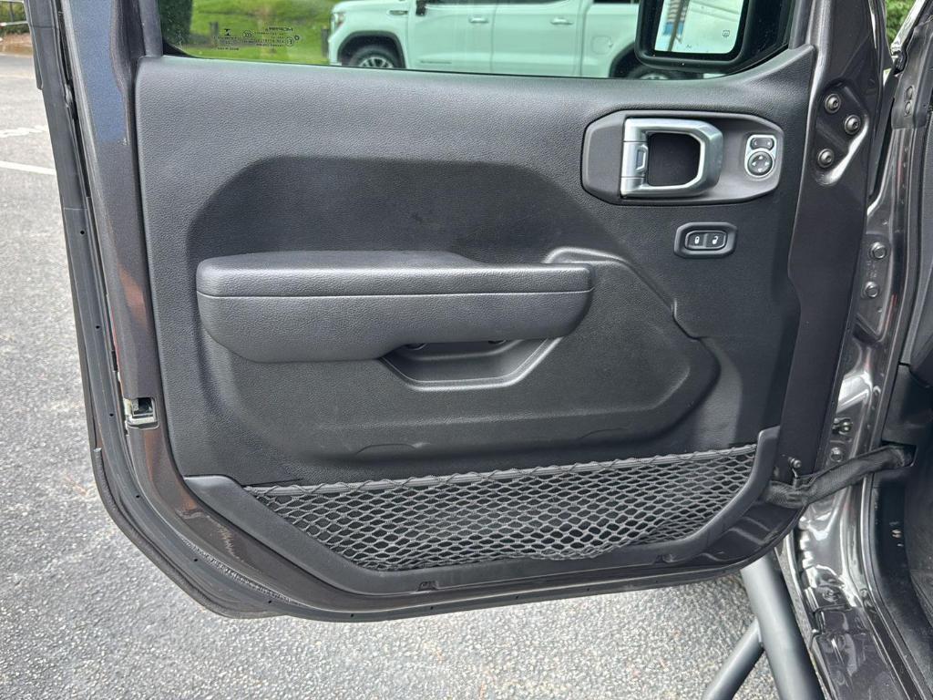 used 2022 Jeep Wrangler Unlimited car, priced at $33,447