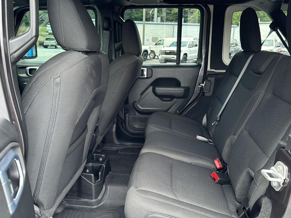 used 2022 Jeep Wrangler Unlimited car, priced at $33,447