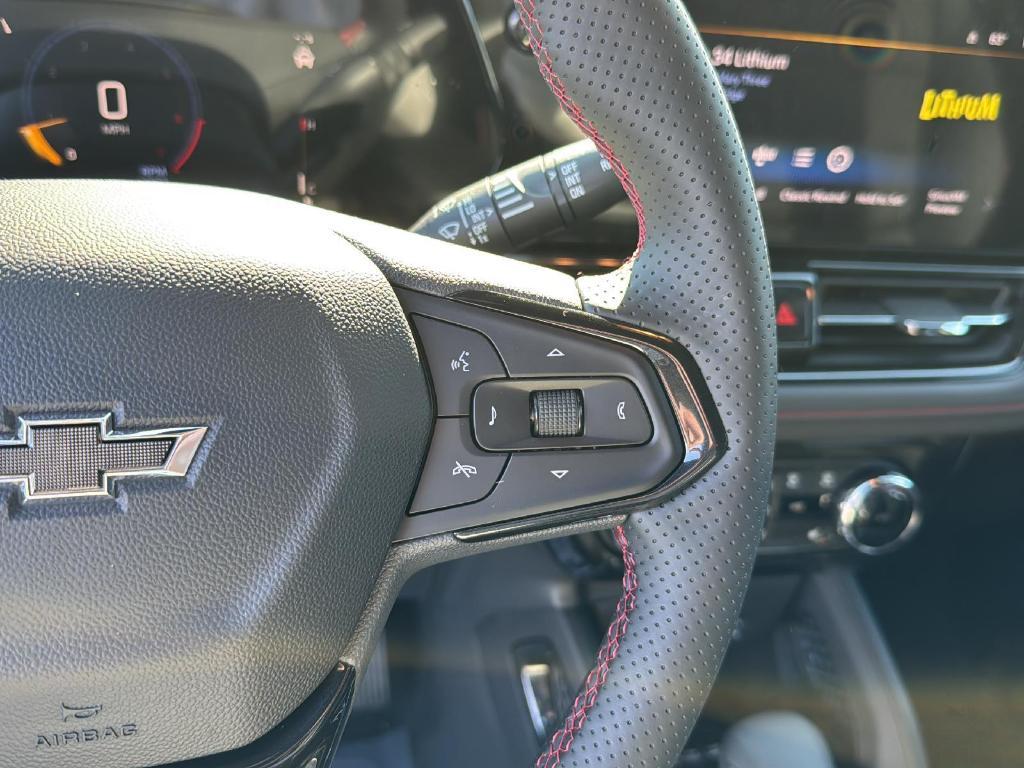 new 2025 Chevrolet TrailBlazer car, priced at $30,625